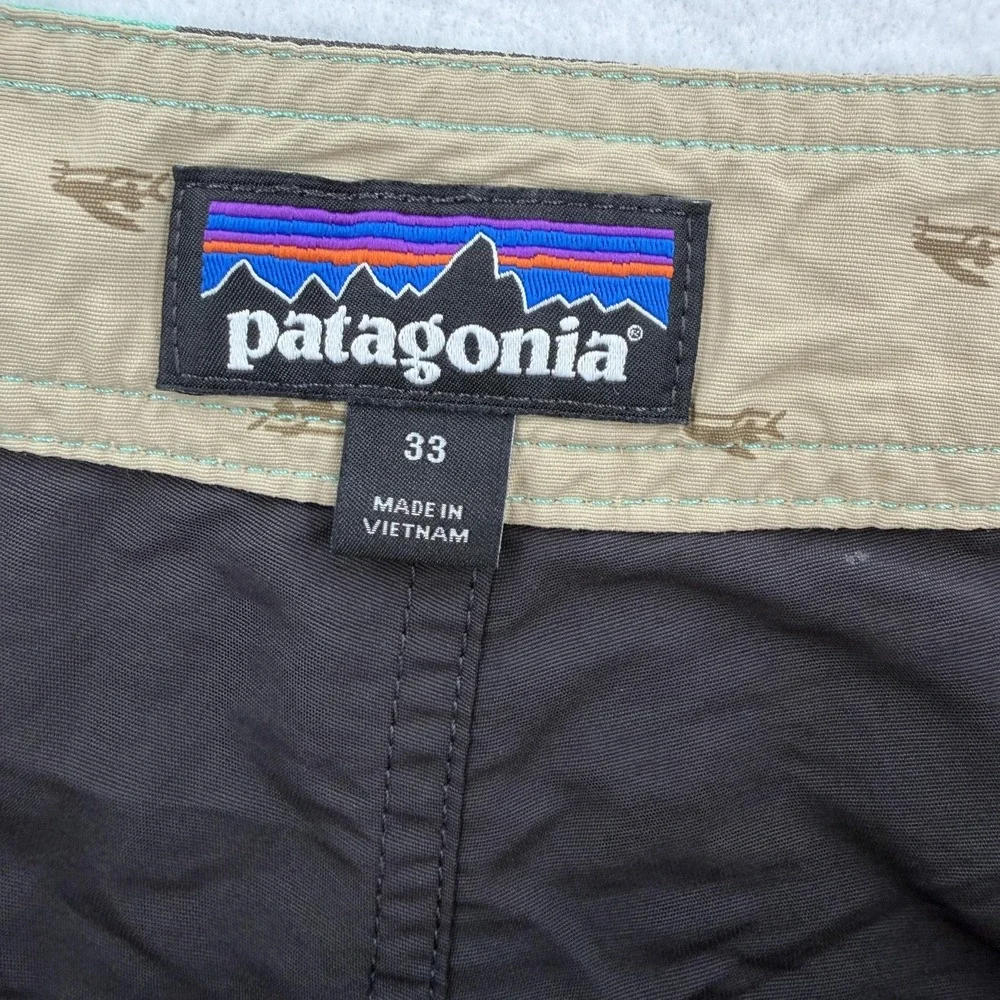 Patagonia Shorts Mens 33 Black Green Board Shorts Nylon Cargo Pocket Surf‎ Swim
